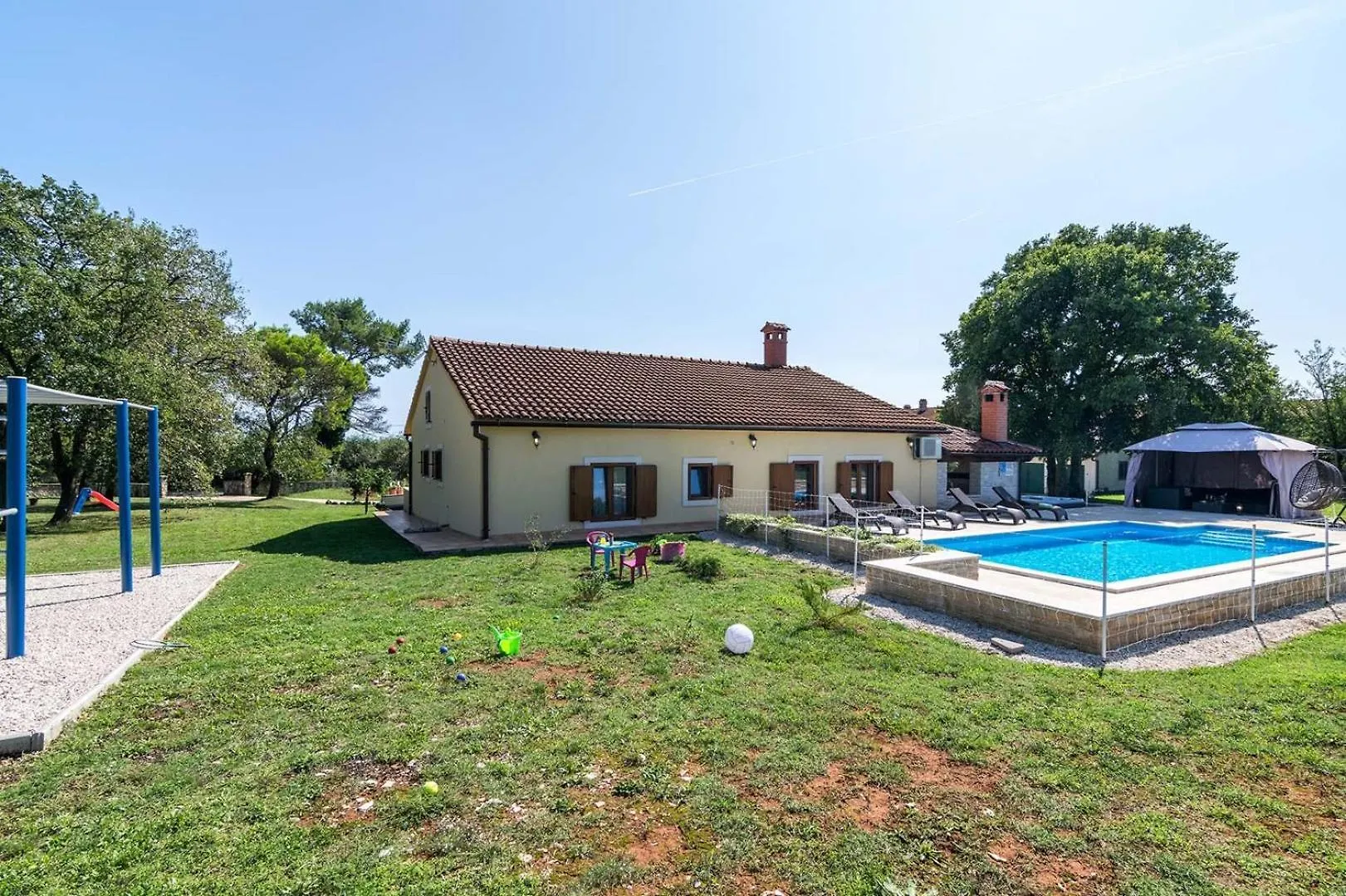 Villa Emanuel Barban 0*,  Croatia